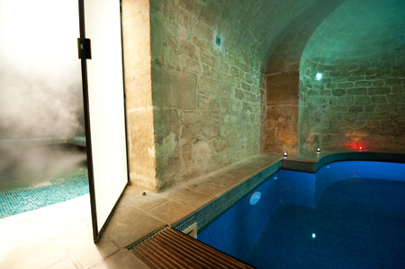 L'Hotel