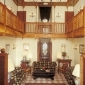 Entry to Escondida Rooms