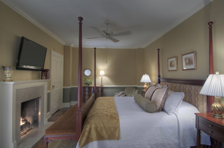 Woodlands Resort and Inn