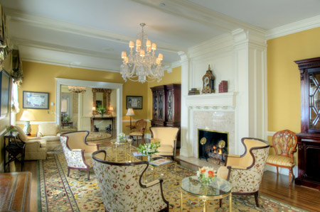 Woodlands Resort and Inn