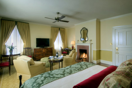 Woodlands Resort and Inn