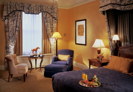 Cambridge Suite Bedroom