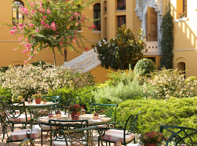 Four Seasons Hotel Istanbul at Sultanahmet Four Seasons Hotel Istanbul at Sultanahmet