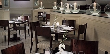 Open-air Neve Restaurant