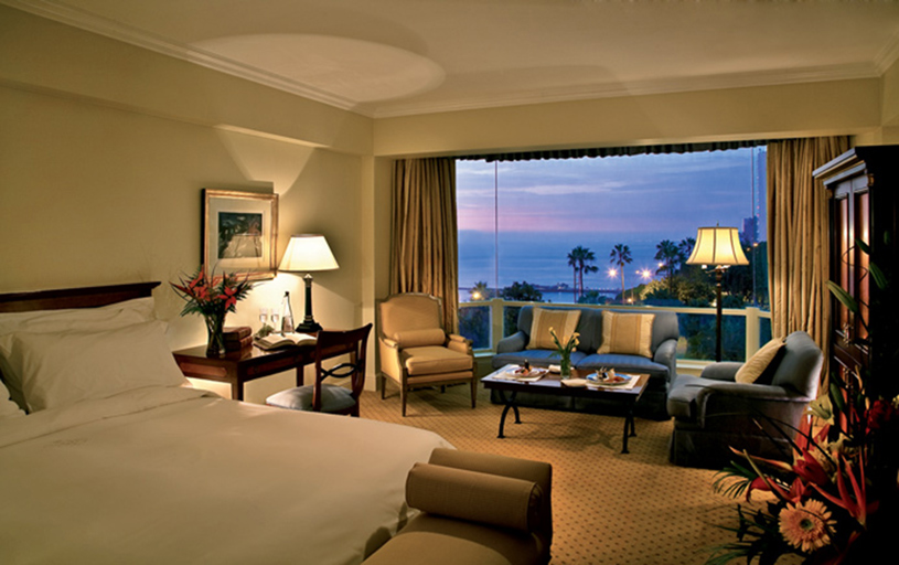 Miraflores Park Hotel Deluxe Suite