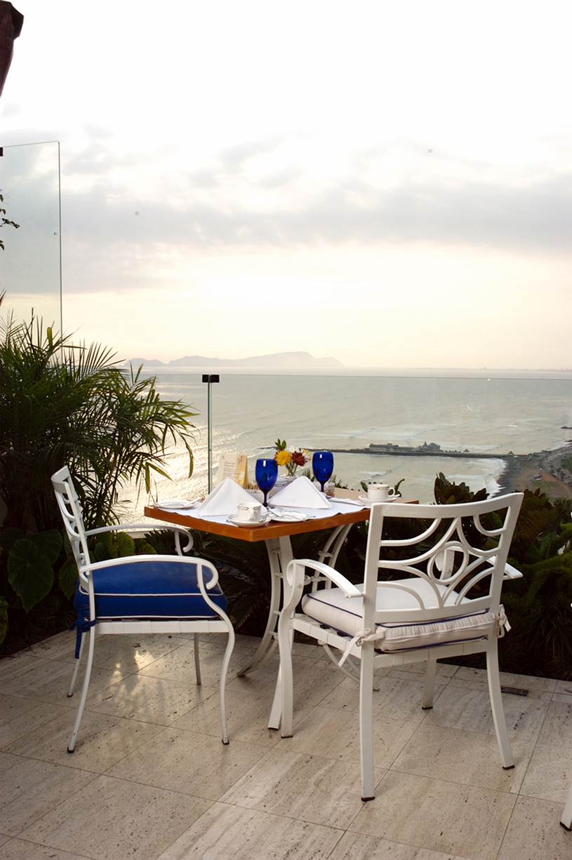 Miraflores Park Hotel Restaurant View