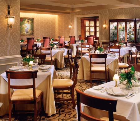 Sutton Place Vancouver Fleuri Dining