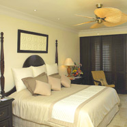 Royal Hideaway Playacar