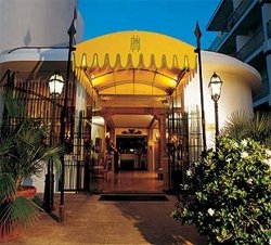 Exterior Exterior