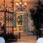 Accomodations Entrance