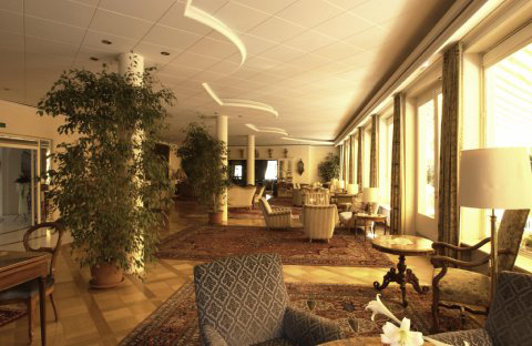 Grand Regina Alpin Wellfit Hotel Lobby
Grand Regina Alpin Wellfit Hotel Lobby