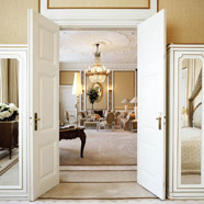 Hotel D
