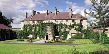 Mount Juliet House Front View Umbrella Shot