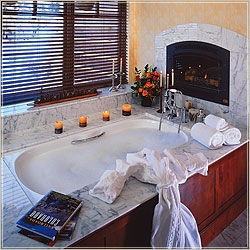 The Ritz Carlton Suite tub