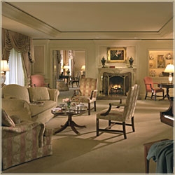 The Ritz-Carlton Suite