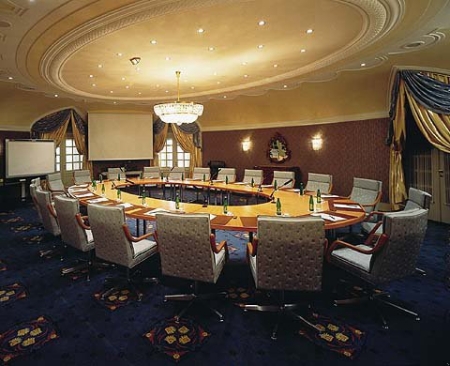 Bristol Salon