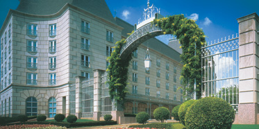 Hotel Crescent Court Exterior