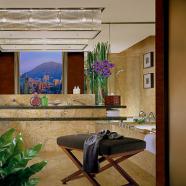 Four Seasons Hotel Hong Kong
