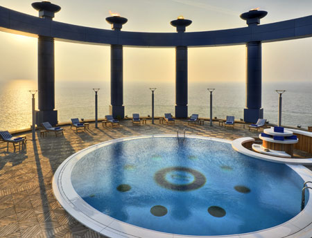 Corniche, a Rosewood Hotel
