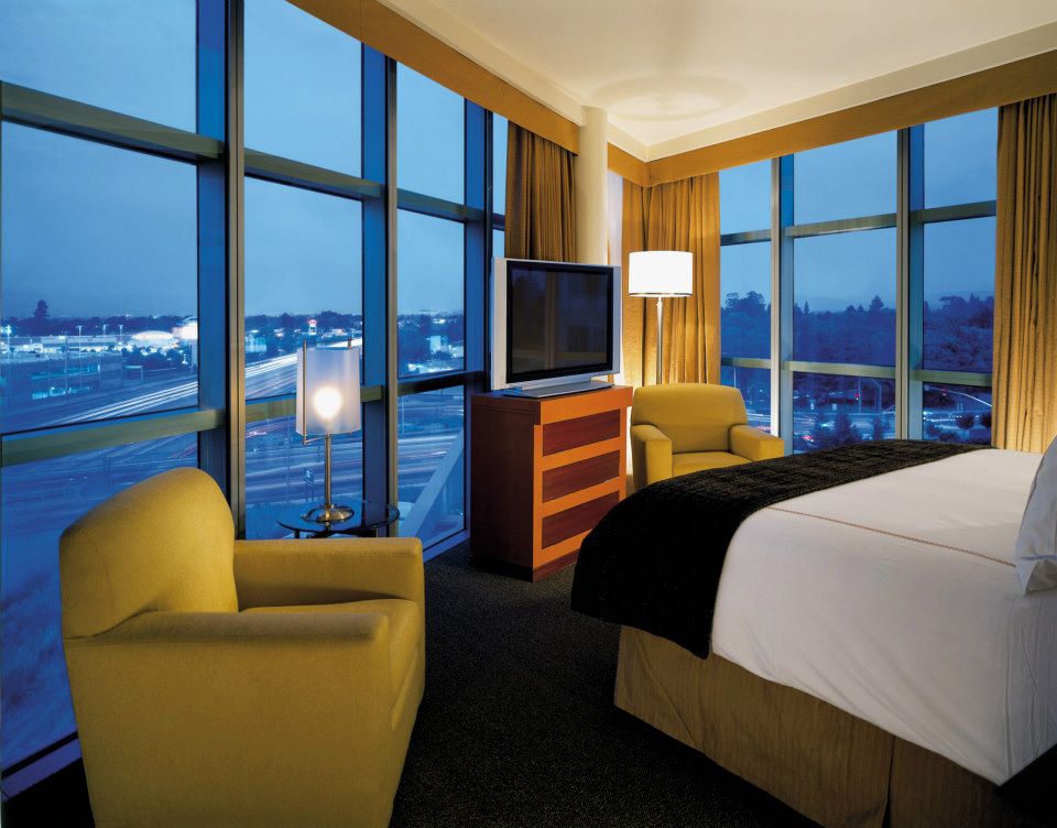 Four Seasons Hotel Silicon Valley at East Palo Alto Guest Room Four Seasons Hotel Silicon Valley at East Palo Alto Guest Room