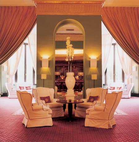 Guestroom Salon at Le Beauvallon Guestroom Salon at Le Beauvallon