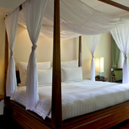Le Meridien Khao Lak Beach and Spa Resort