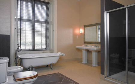 Mar Hall Room 5 Bath