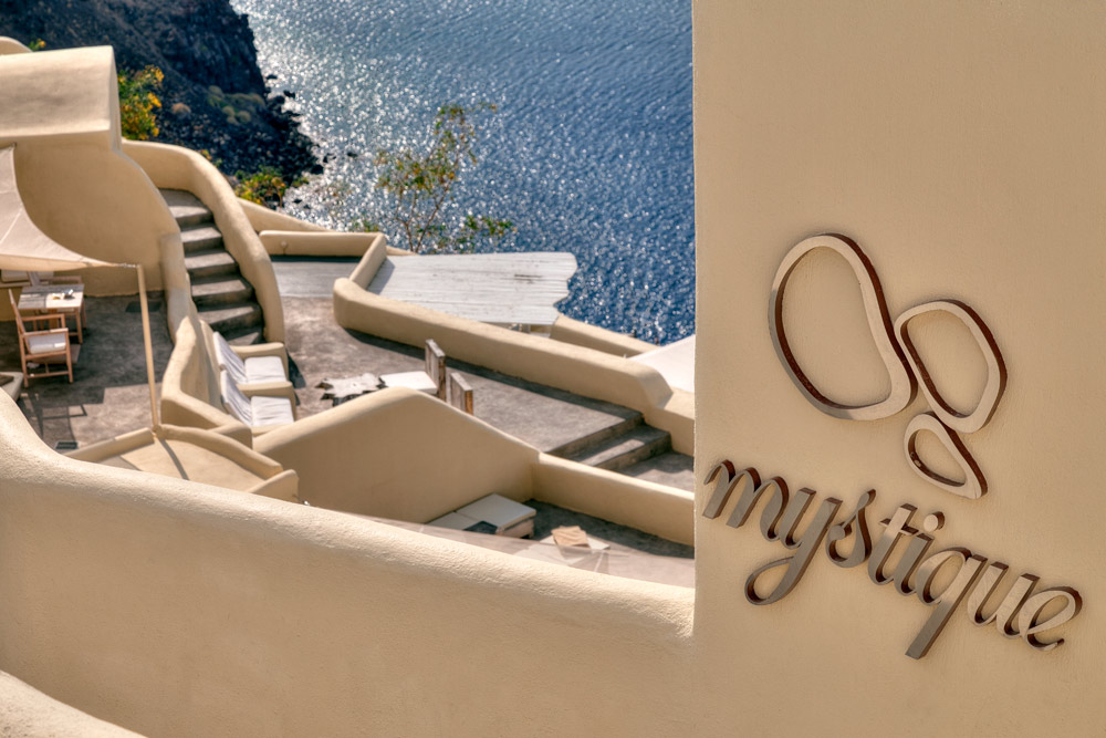 Mystique Santorini