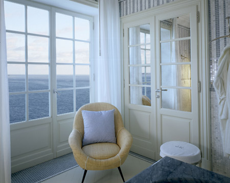 JK Place Capri