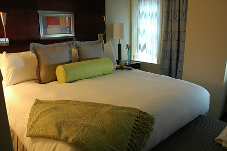 Hotel Mela New York Guest Room
