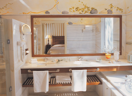 Elounda Gulf Villas and Suites