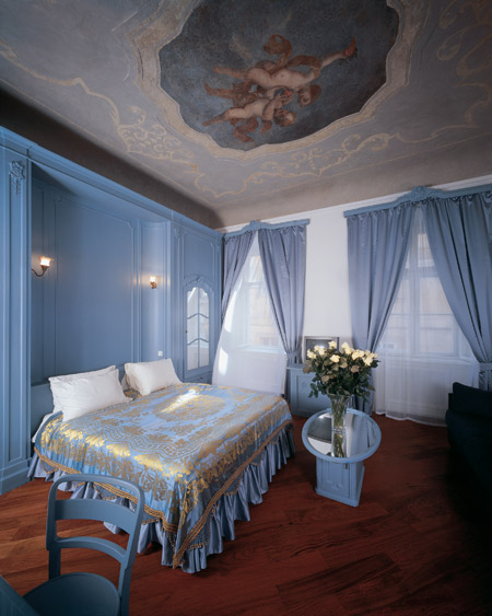 Iron Gate Hotel and Suites Iron Gate Hotel and Suites