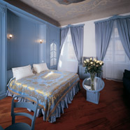 Iron Gate Hotel and Suites