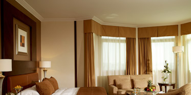 Al Murooj Rotana Hotel and Suites