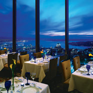 Loews Le Concorde Hotel