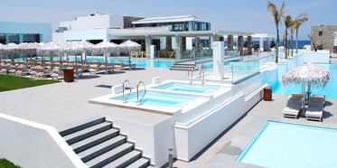 Diamond Deluxe Hotel 