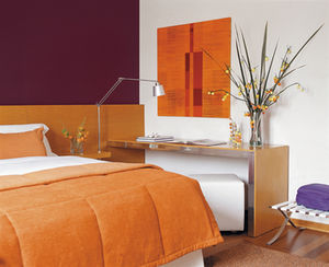 725 Continental Hotel