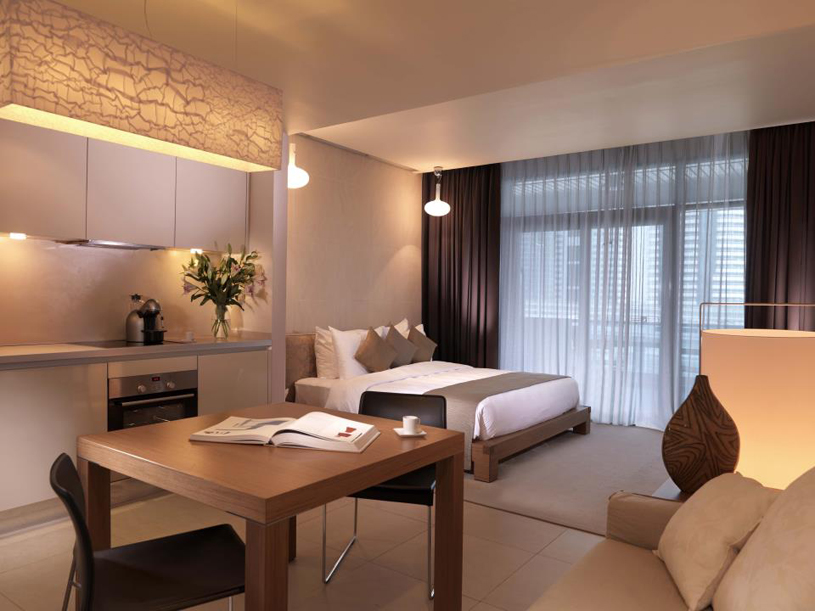 The Radisson Blu Residence Dubai Marina