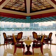 Sheraton Dubai Creek Hotel and Towers
