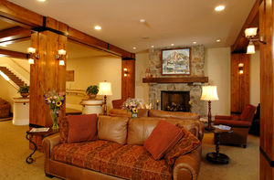 The Lodge At Mountaineer Square
