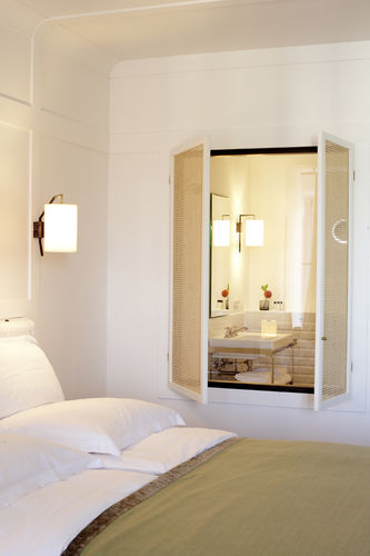 Louis Hotel
