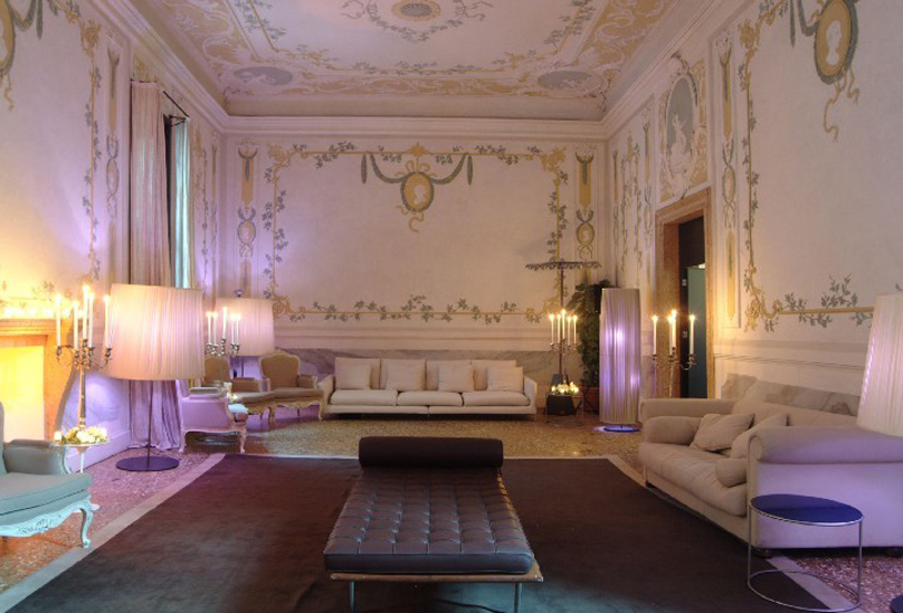 Hotel Monaco and Grand Canal