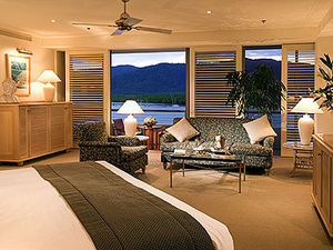 Pullman Reef Hotel Casino