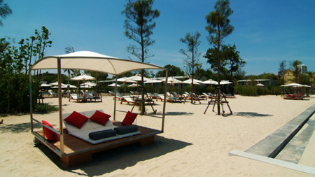 Hotel De La Paix Cha Am Beach
