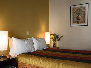 Hotel Off The Square