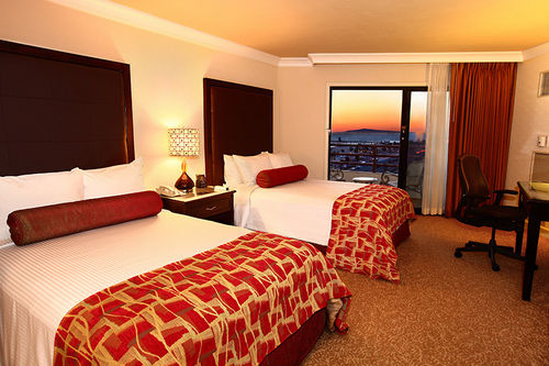 Hilton Waterfront Beach Resort