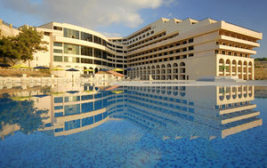Grand Excelsior Hotel
