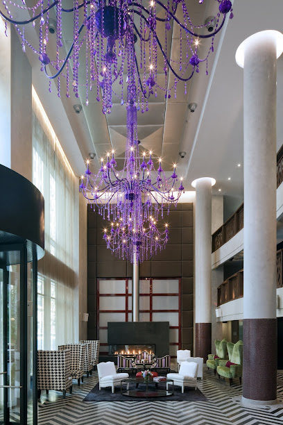 Gansevoort Park Avenue