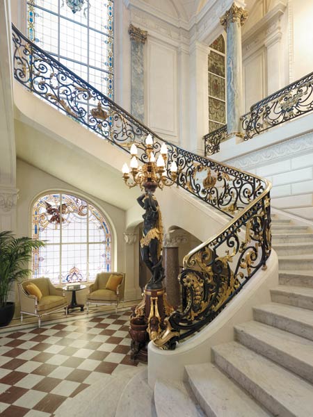 Shangri-La Hotel Paris 