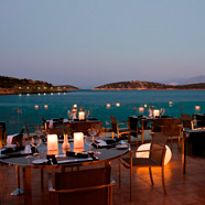 Minos Beach Art Hotel